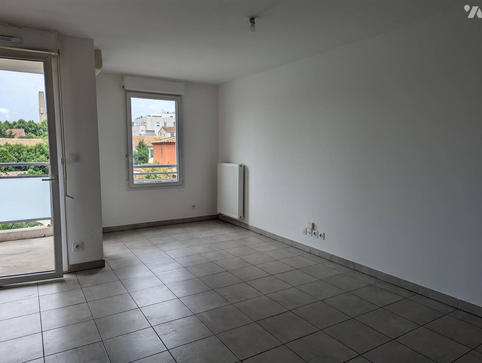 Marseille 13011 Appartement à vendre récent T3 avec parking privatif proche tous commerces, ascenseur