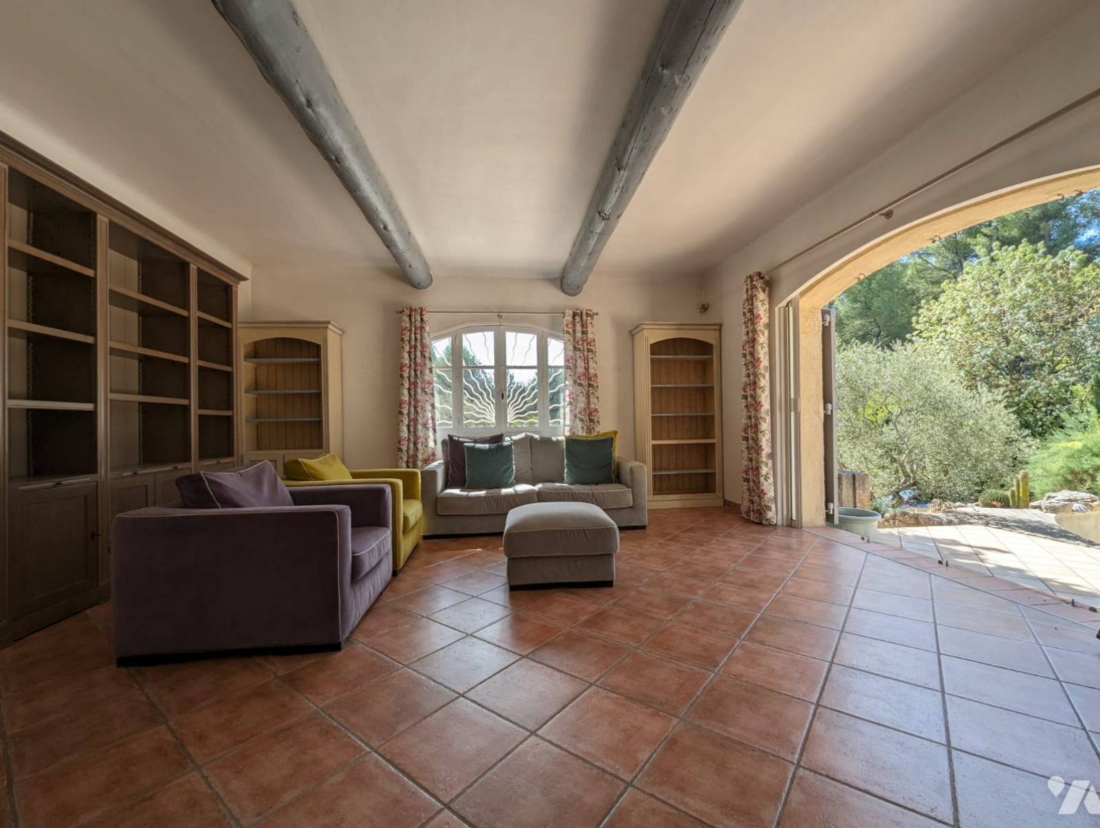 VENDU -- Maison T5 / villa à vendre en Immo-interactif à Aubagne