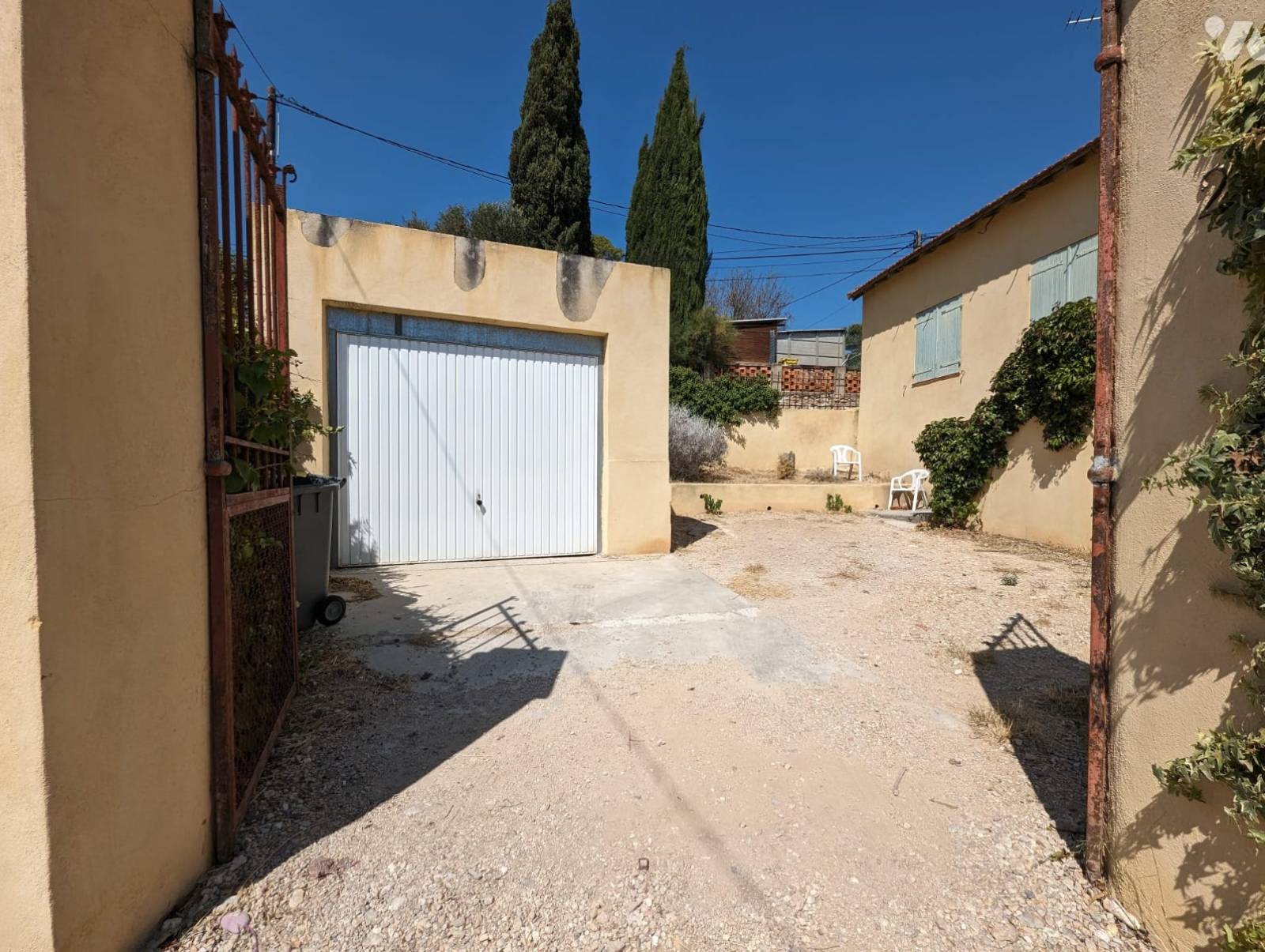 SOUS COMPROMIS --- Vente Maison/villa de 5 pièces à ALLAUCH (13190)