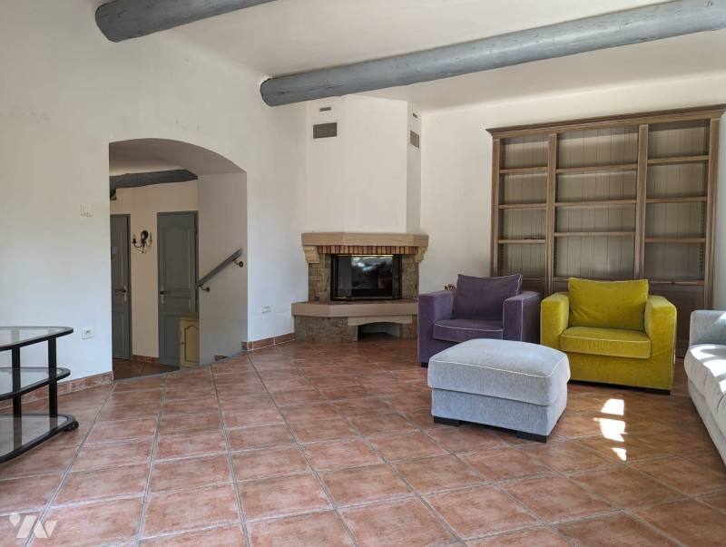 VENDU -- Maison T5 / villa à vendre en Immo-interactif à Aubagne