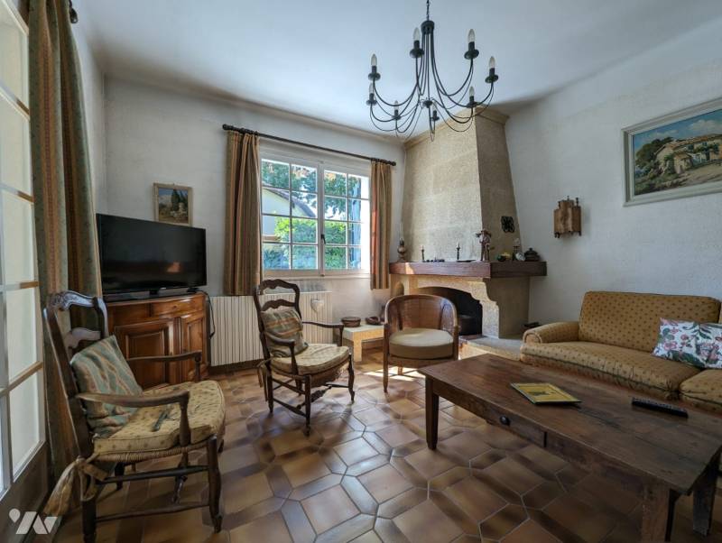 SOUS COMPROMIS -- Vente Maison T4 100m² à Marseille Château Gombert