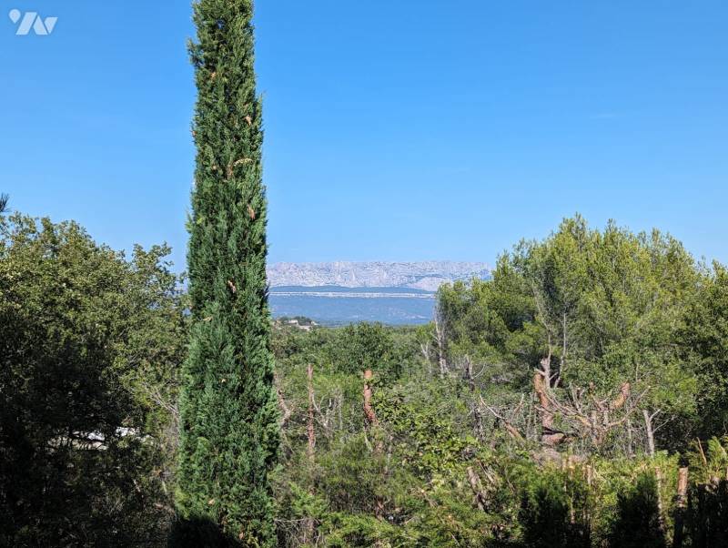 Vente Maison / villa de 6 pièces à SAINT-SAVOURNIN (13)